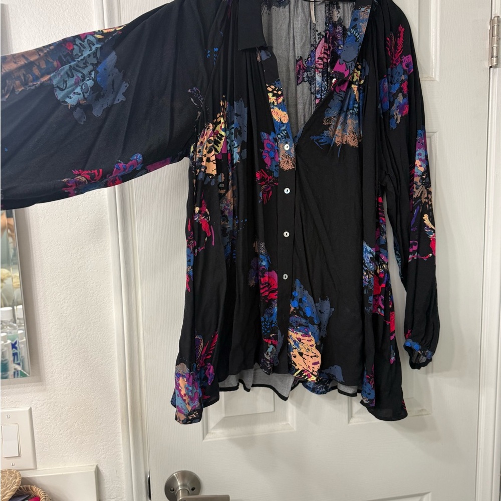Free People Flowy Tunic Multicolor Abstract Blouse - size Small